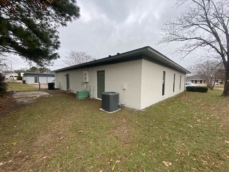 106 Office Park Dr, Brandon, MS for sale - Building Photo - Image 3 of 12