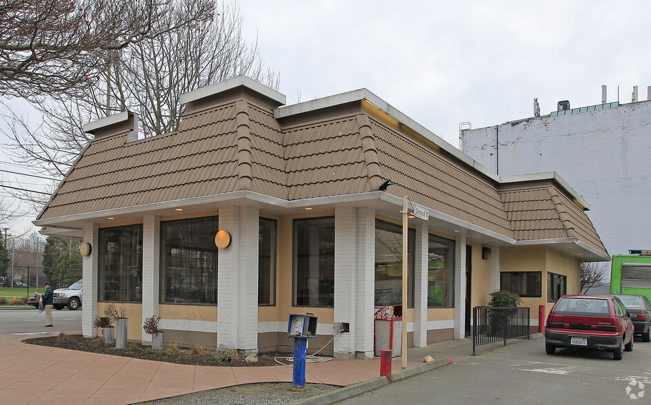 1001 E Pine St, Seattle, WA for rent - Building Photo - Image 1 of 5