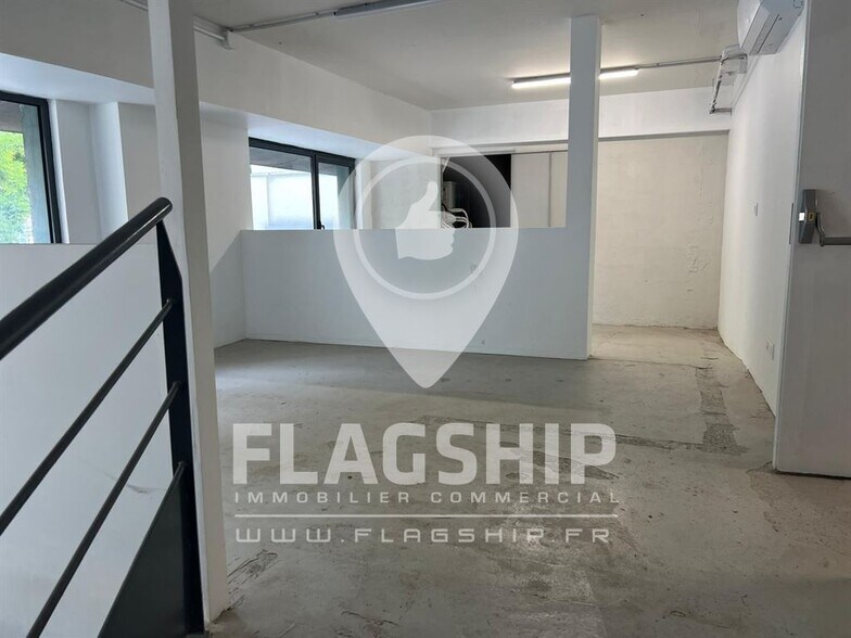 Retail in Paris to rent - Interior Photo - Image 3 of 8
