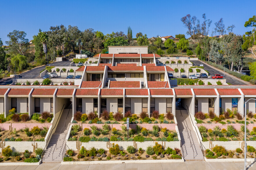 15644 Pomerado Rd, Poway, CA for rent - Building Photo - Image 3 of 13