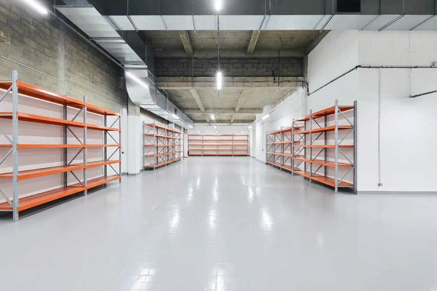 152 Rue De Paris, Montreuil to rent - Interior Photo - Image 1 of 106