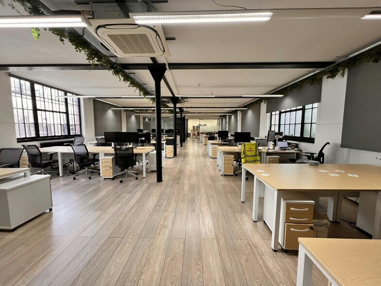 5-6 Underhill St, London to rent - Interior Photo - Image 1 of 18