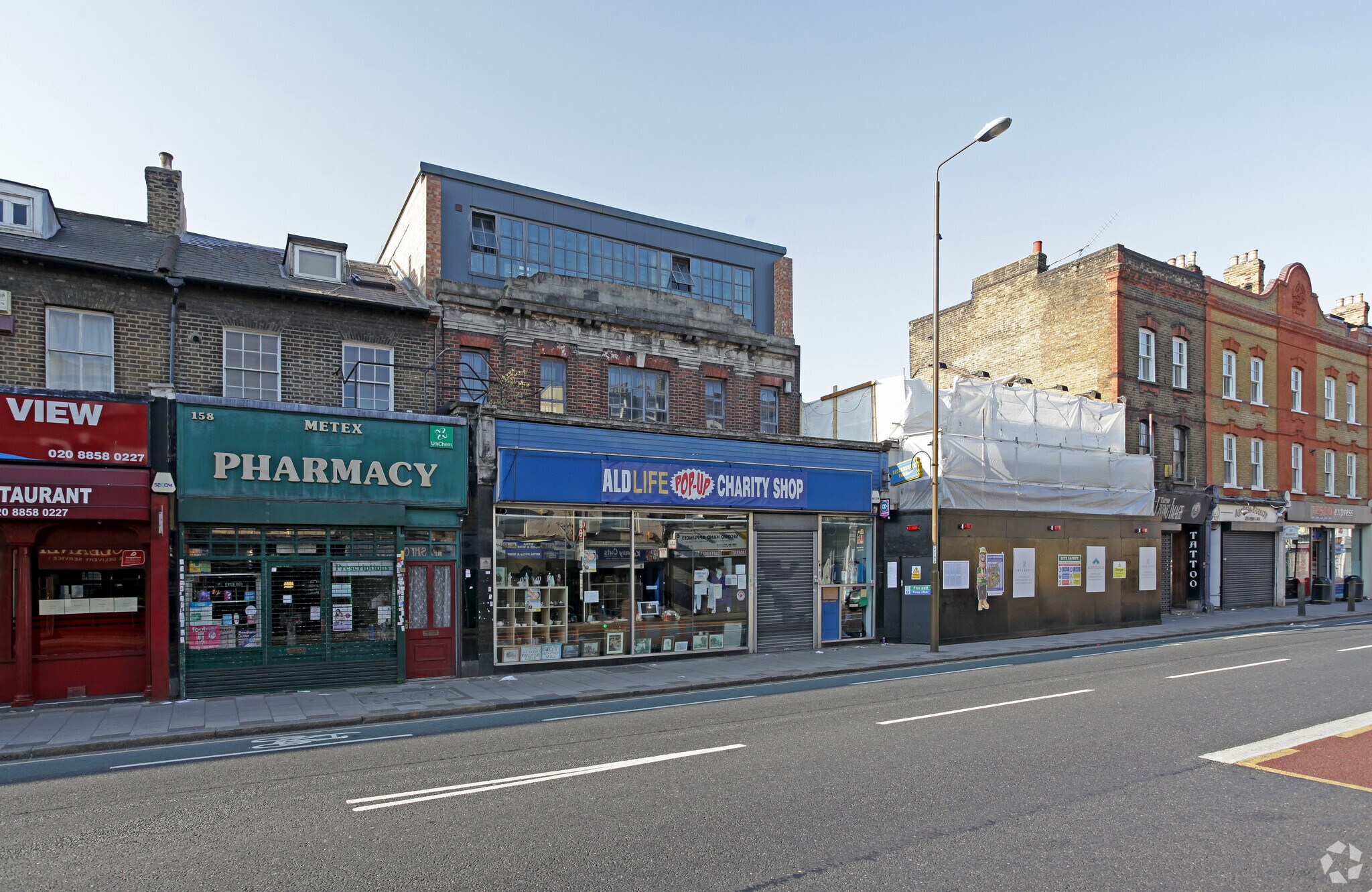 154-156 Trafalgar Rd, London for sale Primary Photo- Image 1 of 1