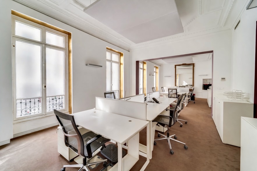 Office in Paris for sale - Building Photo - Image 3 of 4
