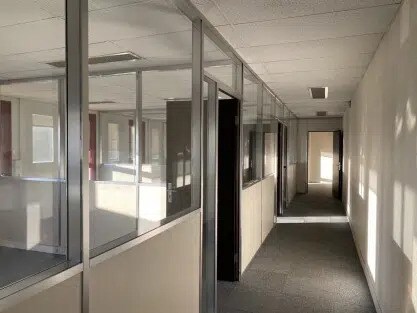 Industrial in Éragny to rent - Building Photo - Image 3 of 16