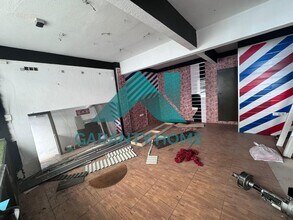 Retail in Cáceres, Cáceres to rent Interior Photo- Image 2 of 5