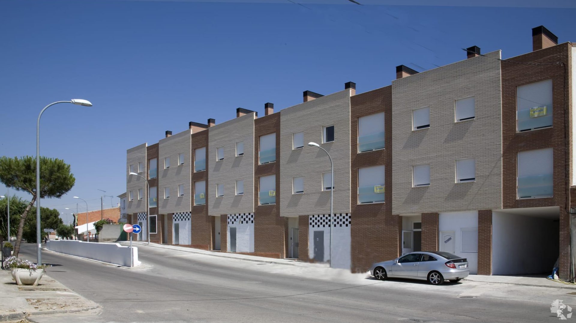 Retail in Chozas de Canales, Toledo to rent Primary Photo- Image 1 of 2