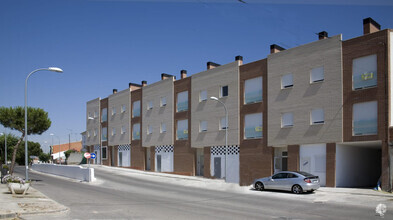 Calle Matadero, 30, Chozas de Canales, Toledo for sale Primary Photo- Image 1 of 2