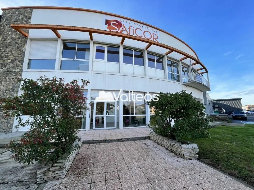 9 Chemin De La Salvetat, Colomiers to rent Building Photo- Image 1 of 9