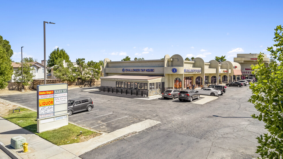 1000-1044 E Avenue K, Lancaster, CA for rent - Building Photo - Image 3 of 18