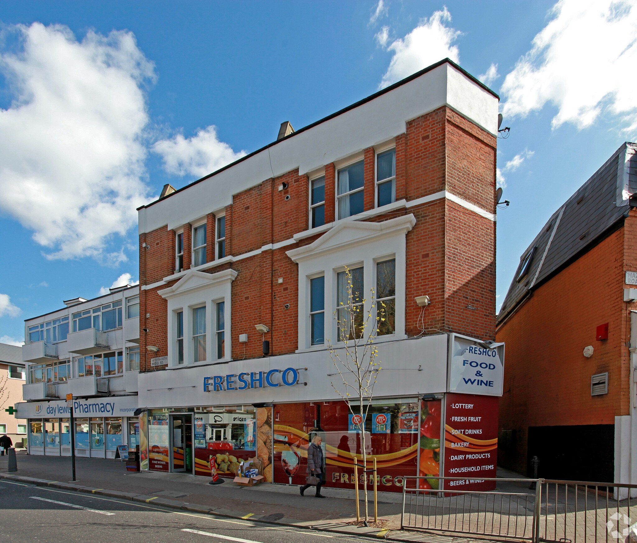 123-125 Wandsworth Bridge Rd, London for sale Primary Photo- Image 1 of 1