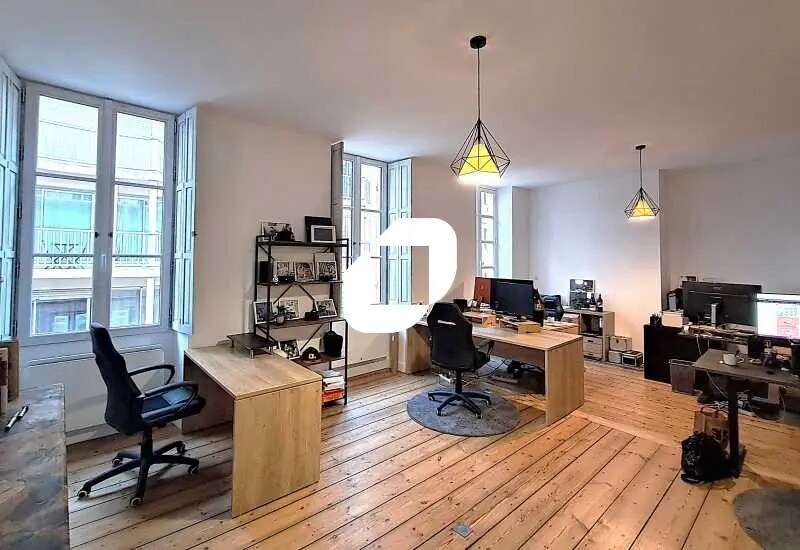 Office in Bordeaux to rent - Interior Photo - Image 2 of 7