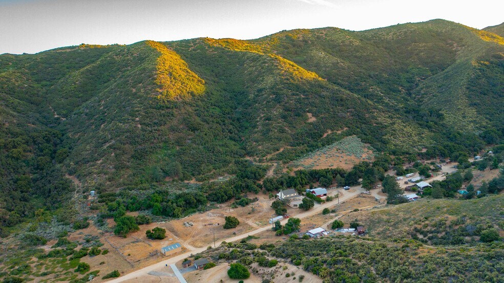 11660 Lonesome Valley Rd, Leona Valley, CA for sale - Building Photo - Image 3 of 49