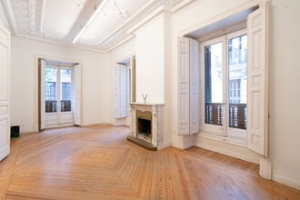 Office in Madrid, Madrid to rent Interior Photo- Image 2 of 12