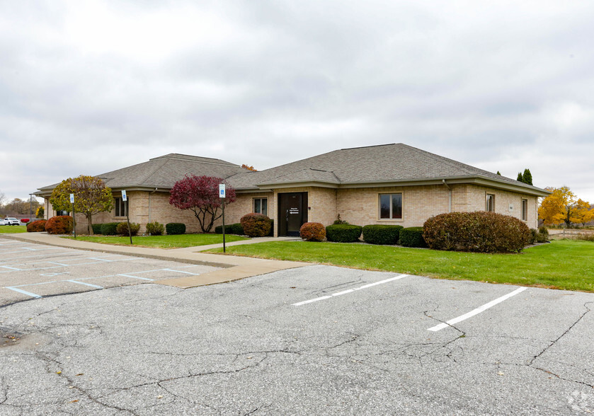 6940-6942 Dixie Hwy, Bridgeport, MI for sale - Primary Photo - Image 1 of 1