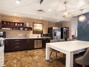 999 18th St, Denver, CO to rent Interior Photo- Image 2 of 4