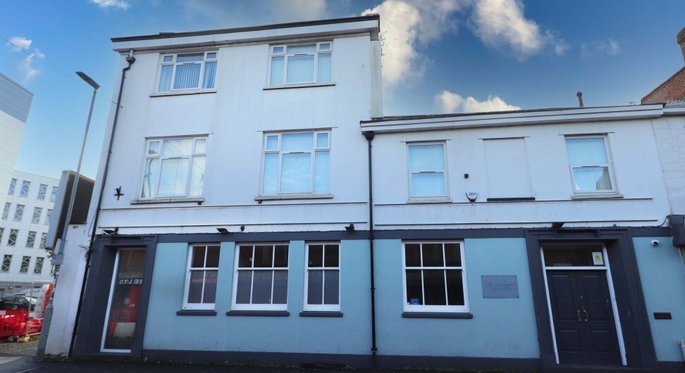 46-48 Eastover, Bridgwater for sale - Primary Photo - Image 1 of 1