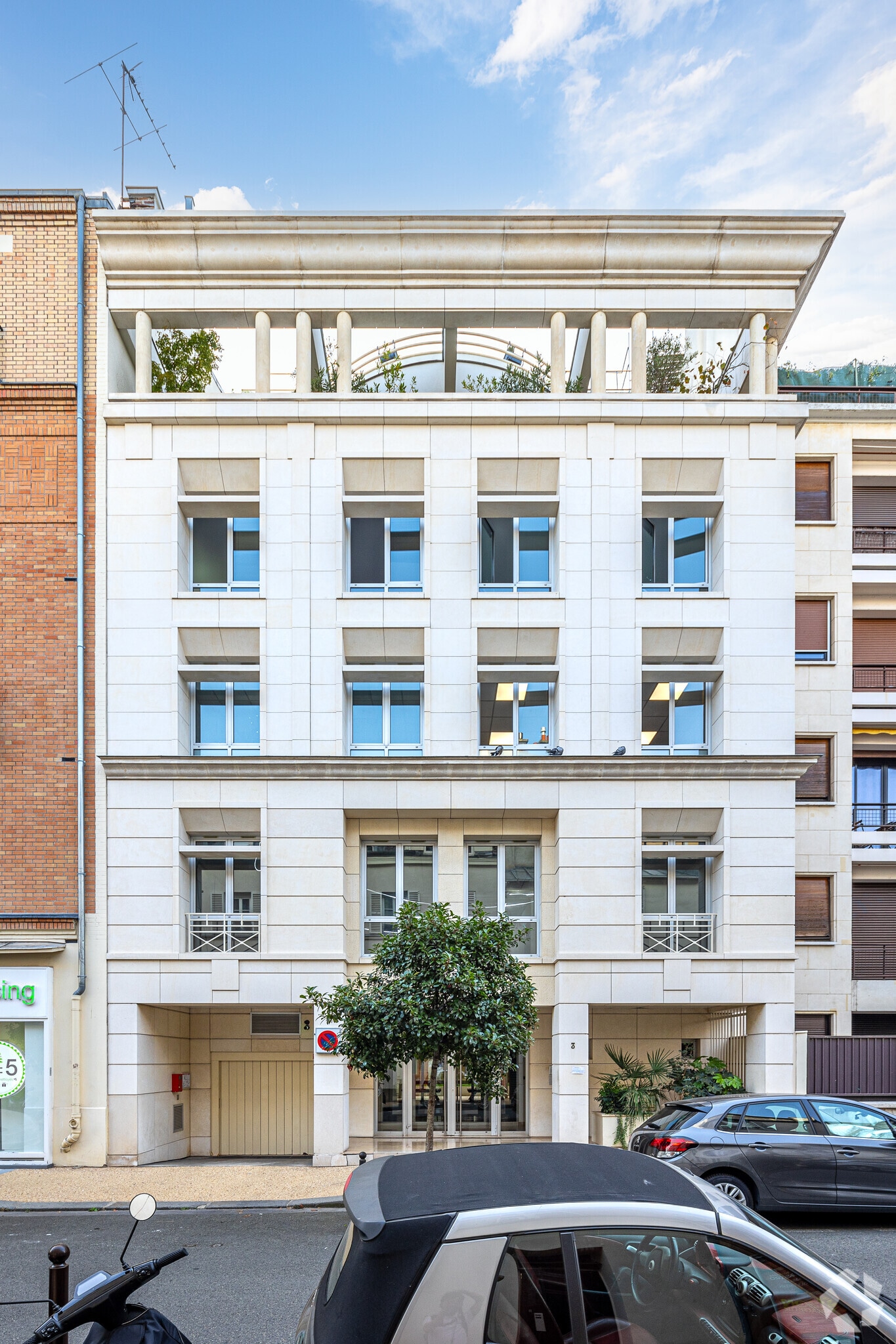 3 Rue Charcot, Neuilly-sur-Seine to rent Primary Photo- Image 1 of 3
