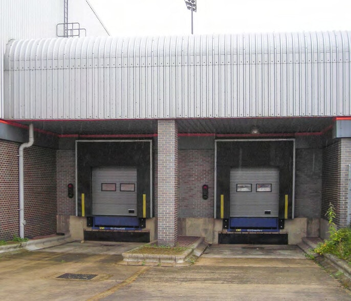 Station Rd, Irthlingborough, Irthlingborough to rent - Building Photo - Image 2 of 2