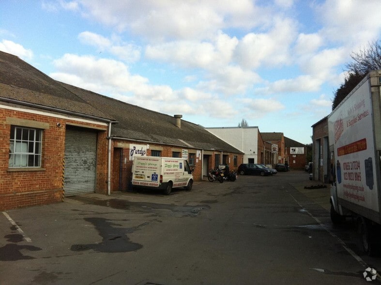 Pitt Rd, Southampton for sale - Primary Photo - Image 1 of 1