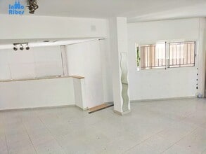 Office / Retail in Sant Pere de Ribes, Barcelona to rent Interior Photo- Image 2 of 15