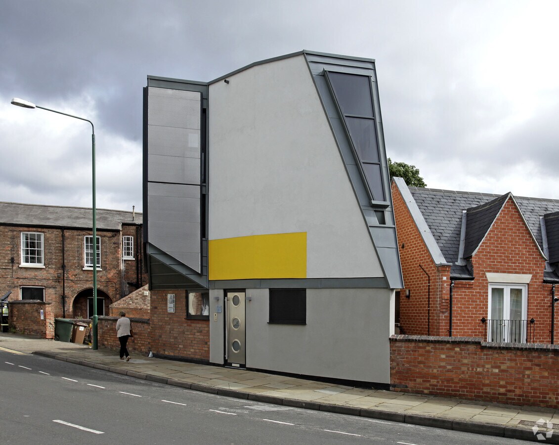 99 The Ropewalk, Nottingham, NG1 5DU UK