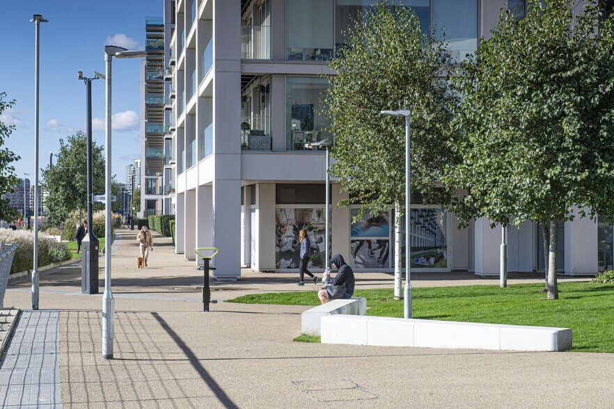 1 Royal Wharf Walk, London for sale - Primary Photo - Image 1 of 1