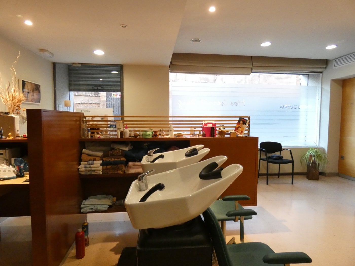 Retail in Igualada, Barcelona to rent Interior Photo- Image 1 of 7