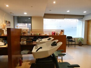 Retail in Igualada, Barcelona to rent Interior Photo- Image 1 of 7