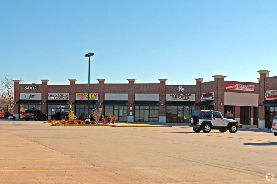 900-1016 NW 150th St, Edmond, OK for rent - Building Photo - Image 3 of 6