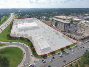 NWC I-630 &University, Little Rock, AR for rent Building Photo- Image 1 of 8