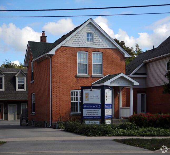 128 Lake St, St Catharines, ON for rent - Primary Photo - Image 1 of 2