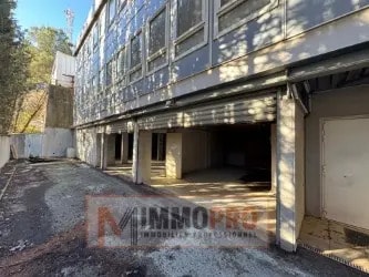 Vente Entrepôt 650 m²
