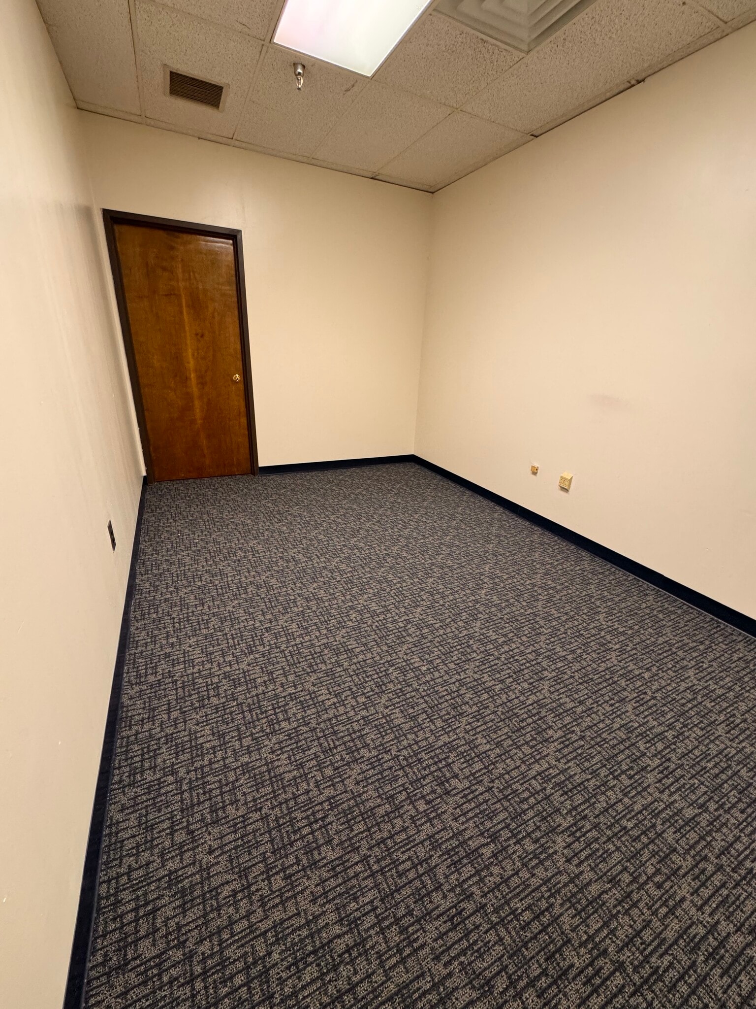 5070-5080 Parkside Ave, Philadelphia, PA to rent Building Photo- Image 1 of 1