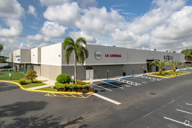 More details for 5880 W Oakland Park Blvd, Lauderhill, FL - Retail for Rent