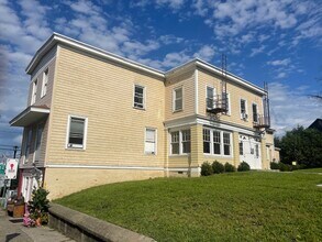 134 Main St, Beacon, NY for rent Building Photo- Image 1 of 7