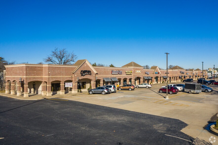 5910-5958 S Lewis Ave, Tulsa, OK for rent - Building Photo - Image 2 of 11