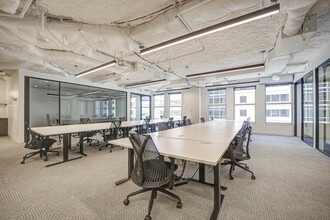 875 15th St NW, Washington, DC to rent Interior Photo- Image 2 of 2