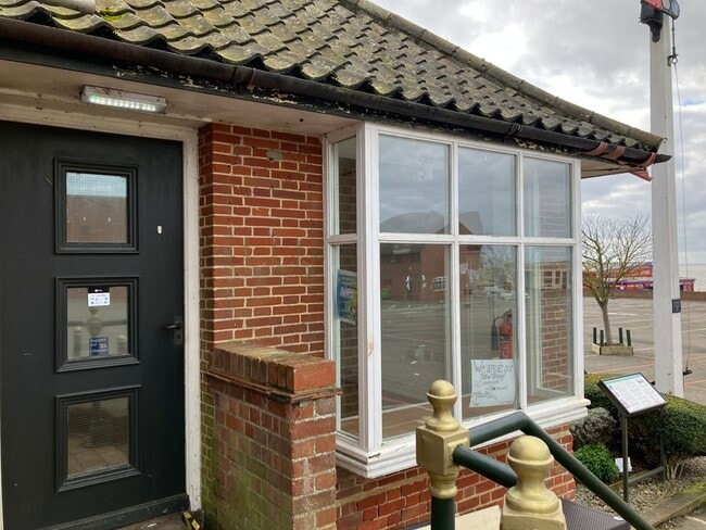 More details for 1-5 Le Strange Ter, Hunstanton - Retail to Rent