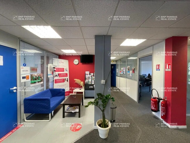 Location Bureaux 260 m²