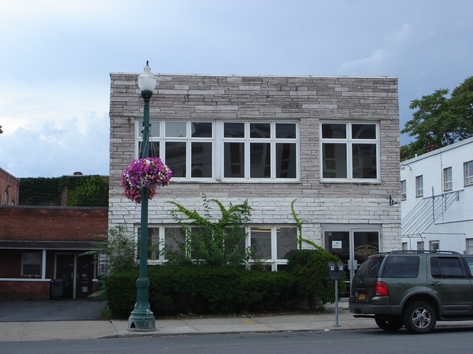 432 Franklin St, Schenectady, NY for rent - Primary Photo - Image 1 of 5