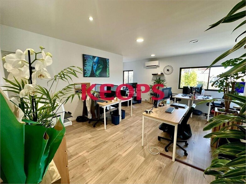 57 Route De Toulouse, Cugnaux to rent - Interior Photo - Image 3 of 13