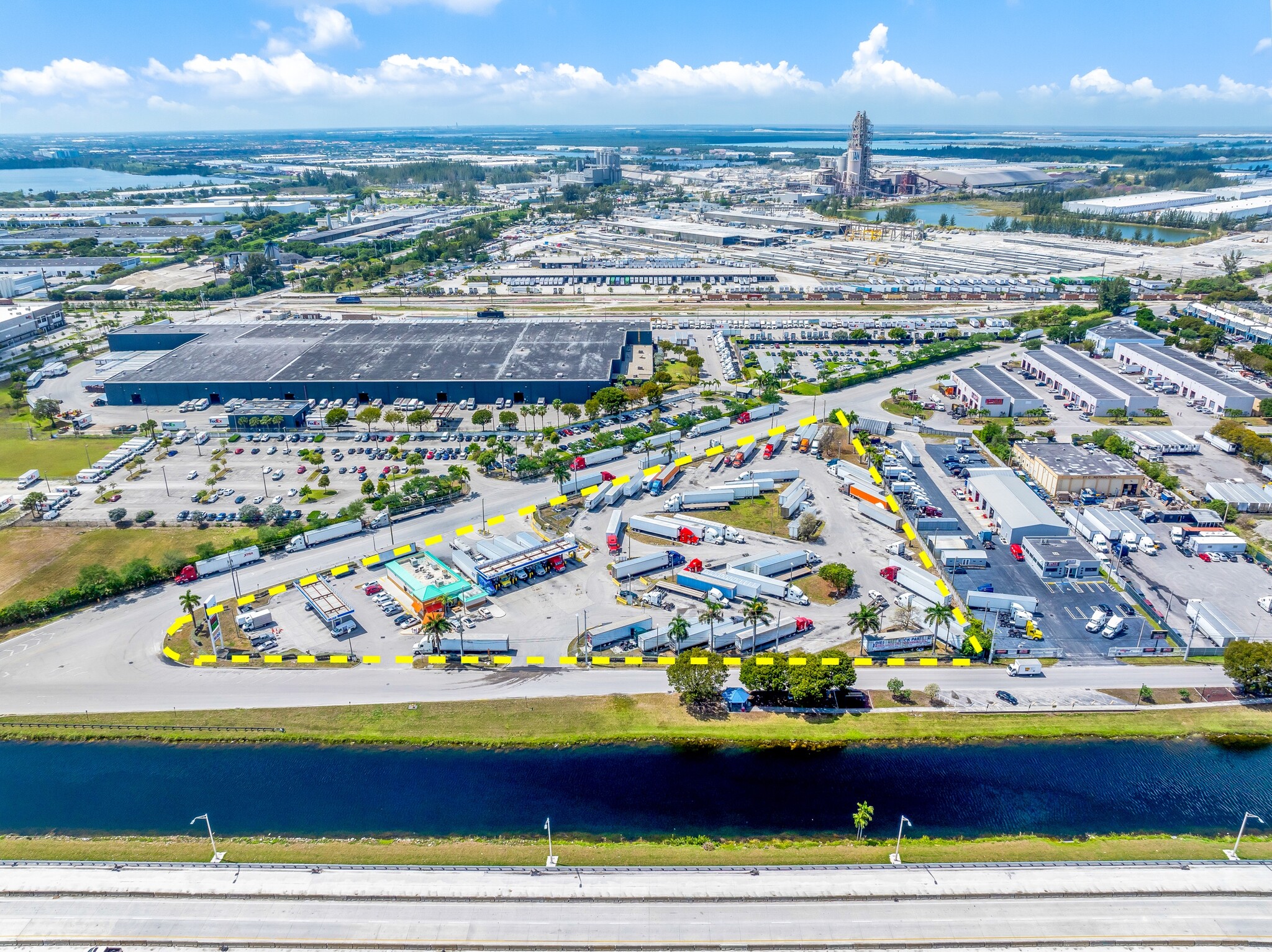 12200 NW S River Dr, Miami, FL for sale Building Photo- Image 1 of 33