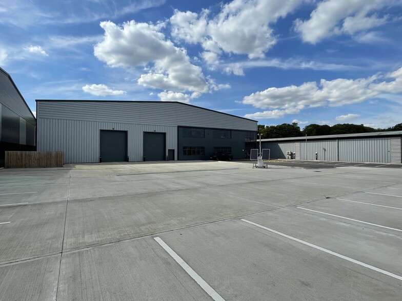 First Av, Finningley for sale - Building Photo - Image 2 of 9