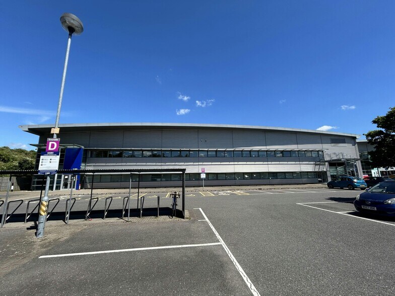 Norman Way, Cambridge to rent - Building Photo - Image 2 of 12