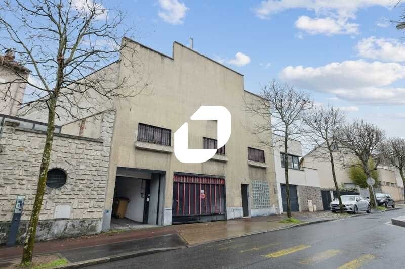 Light Industrial in Gentilly to rent Building Photo- Image 1 of 10