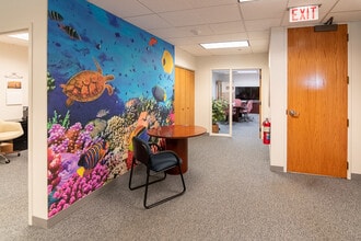 1051 Perimeter Dr, Schaumburg, IL to rent Building Photo- Image 2 of 6