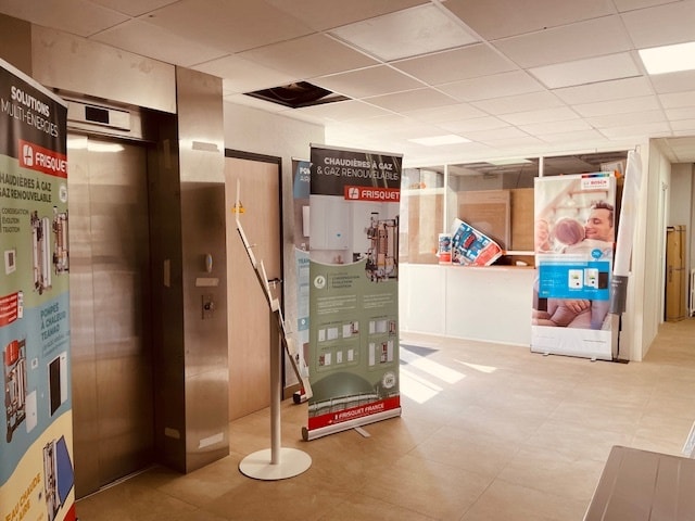Vente Local d'activités 1 200 m²