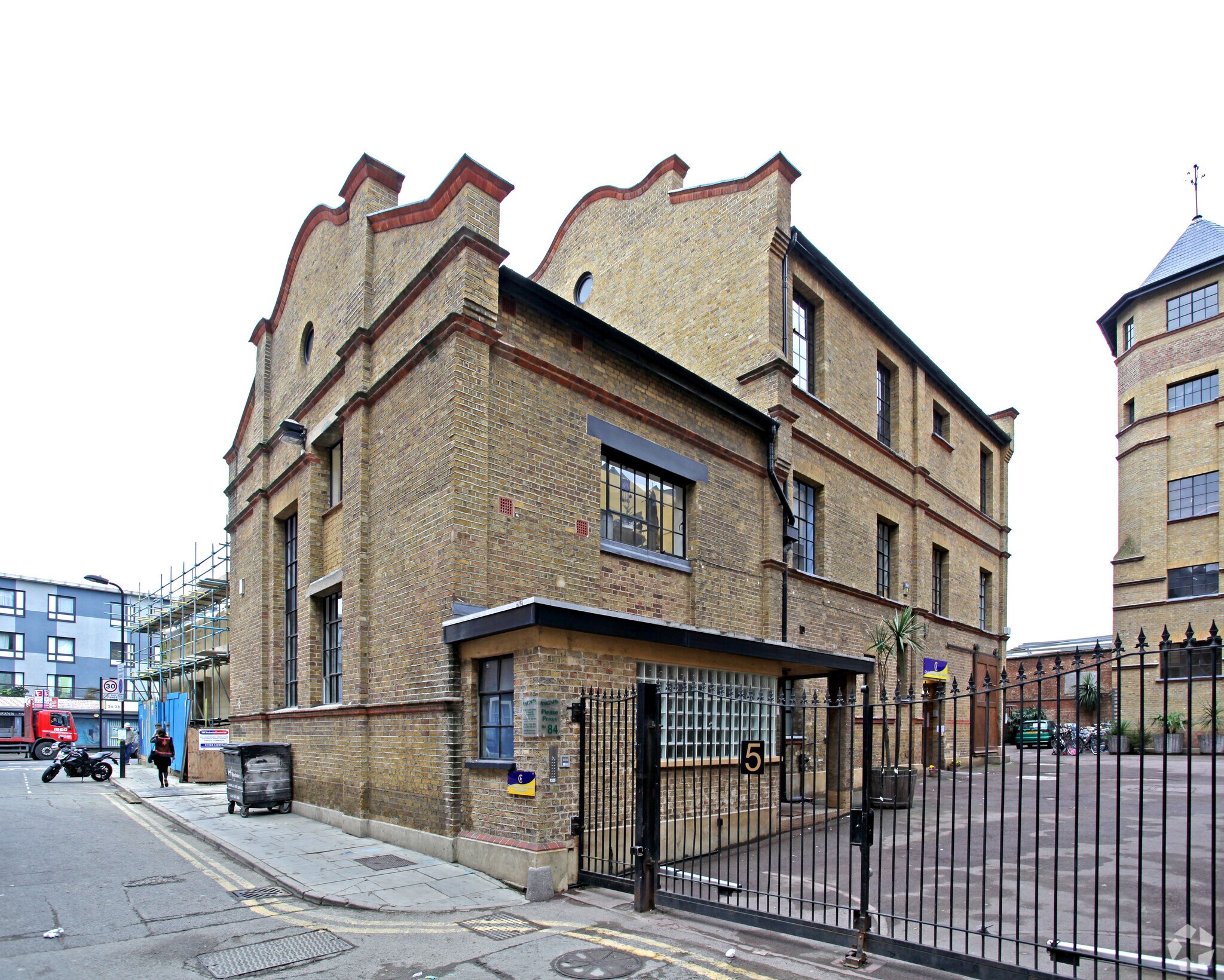 5 Tyssen St, London for sale Primary Photo- Image 1 of 1