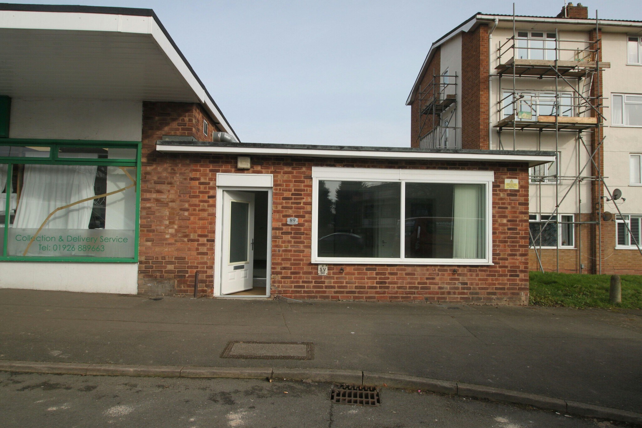 89 Crown Way, Leamington Spa to rent Building Photo- Image 1 of 10